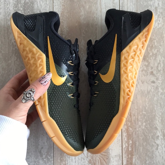 nike metcon with patches